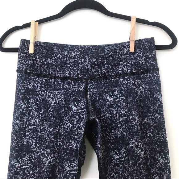 Lululemon Journey Crop Rocky Road Splatter🖤 - Picture 4 of 13